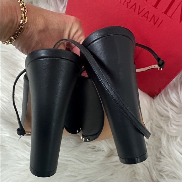 Valentino Garavani Black Rock Studded Ankle Strap Leather Heels 7.5/ 37.5 NWT - Picture 5 of 12